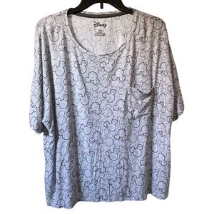 Disney gray and black Mickey sillouhette short sleeve cropped pajama shirt xl